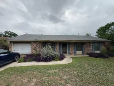 Main picture of 9310 Summer Wind St
