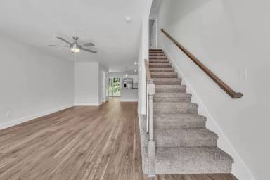 Main picture of 221 Limestone Point Dr