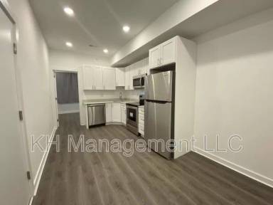 Main picture of 4936 W Thompson St