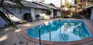 Main picture of 2611 Bishop Dr