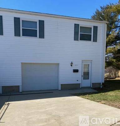 Main picture of 128 Orchard Dr