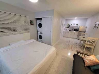 Main picture of 480 Hamlin Ave