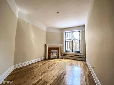 Main picture of 428-438 W Belden Ave