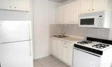 Main picture of 1842 Amsterdam Ave