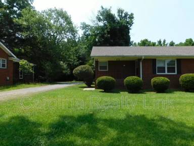 Main picture of 6119 Tuckaseegee Rd