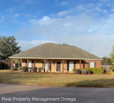 Main picture of 109 N Place Dr