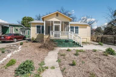 Main picture of 227 Cunningham Ave