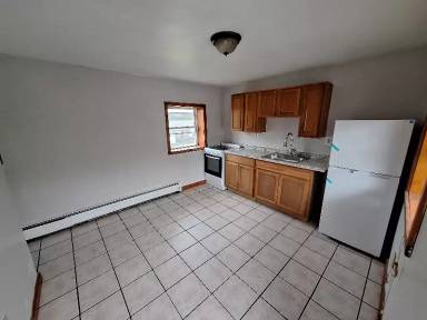 Main picture of 2071 Ulster Ave