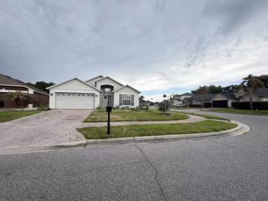 Main picture of 10077 Portofino Dr