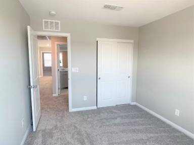 Main picture of 10120 Kings Amethyst St