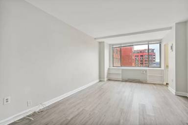 Main picture of River Place