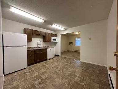 Main picture of 303 S Grant St