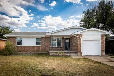Main picture of 4528 NW Cheyenne Ave