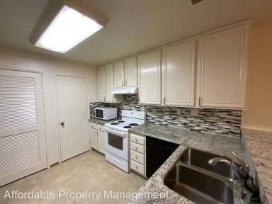 Main picture of 206 Ladera Plz