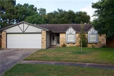 Main picture of 23907 Pepperrell Place St