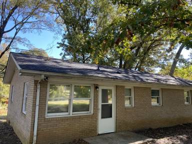 Main picture of 3812 Vanderburg Dr