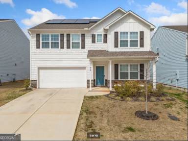 Main picture of 828 Royal Red Ct