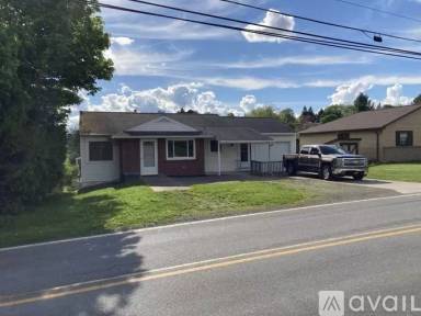 Main picture of 507 N Saint Marys St