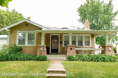 Main picture of 616 W University Ave