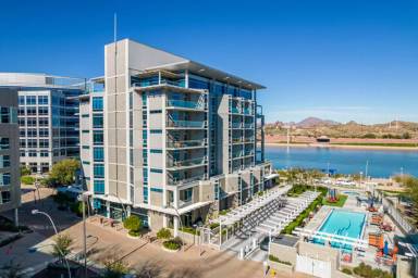 Main picture of Edgewater