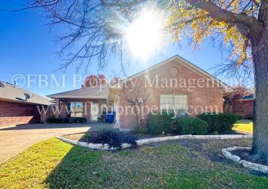 Main picture of 708 Nandina Way