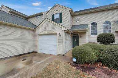 Main picture of 1356 Lake Dr