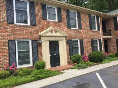 Main picture of 1305 Cypress Ave