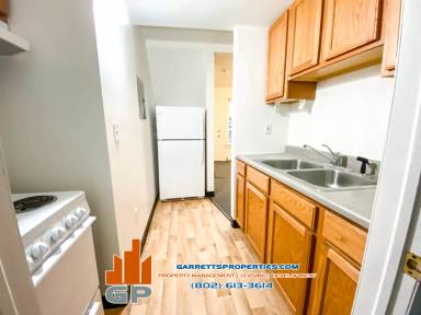 Main picture of 12-16 Central St