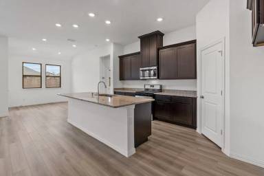 Main picture of 2227 Lantana Dr