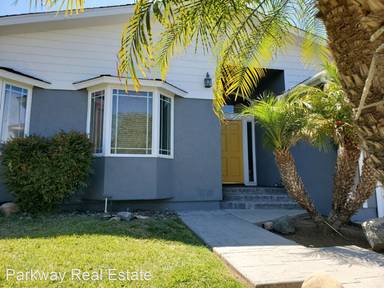 Main picture of 5070 Caywood St