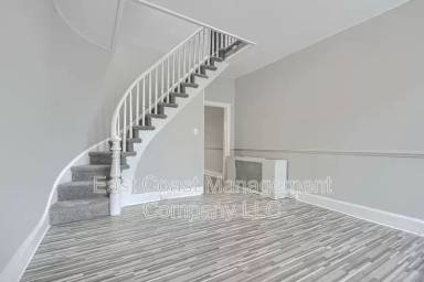 Main picture of 1514 E Federal St