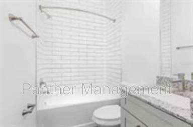 Main picture of 5023 Centennial Blvd
