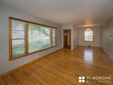 Main picture of 2001 S 60th St
