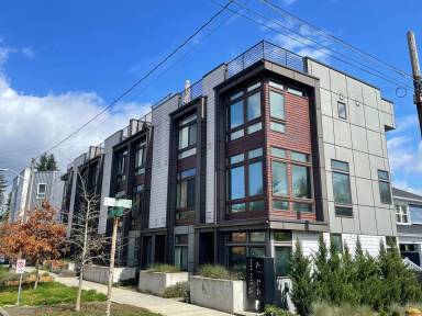 Main picture of 4800 Stone Ave N