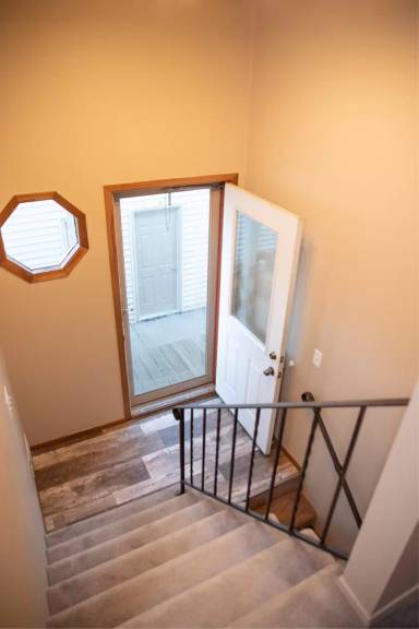 Main picture of 10646 Hummingbird St NW