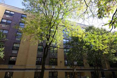 Main picture of 2340 Beaumont Ave