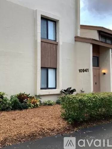 Main picture of 10941 SW 113th Pl
