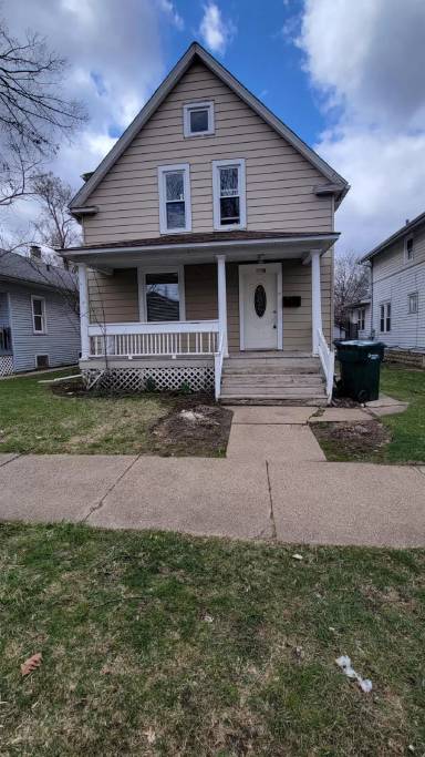 Main picture of 918 N Ash St