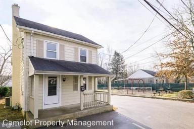 Main picture of 225 Brook St