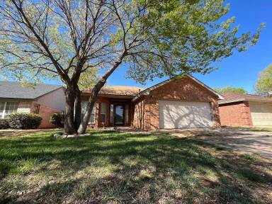 Main picture of 6113 8th Dr
