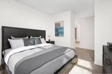 Main picture of 351 N Desplaines St