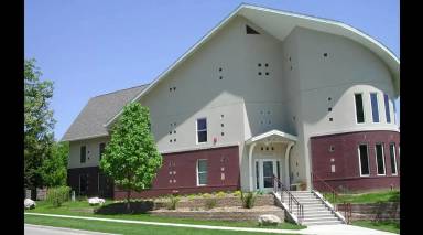 Main picture of 220 River St