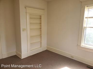 Main picture of 211 Woods Ave SW