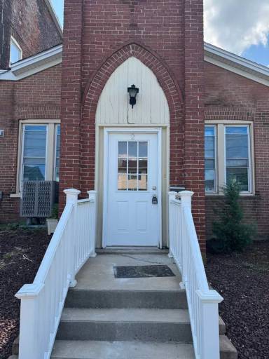 Main picture of 3214 N Ruch St