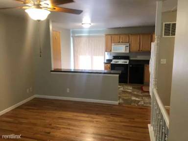 Main picture of 1483 Creekside Dr