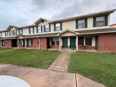 Main picture of Kingston Court Apartments
