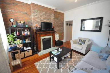 Main picture of 513 S Lazelle St