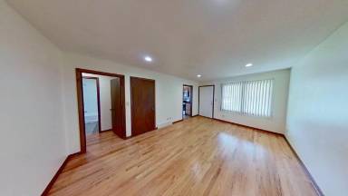 Main picture of 2718 Luther Dr