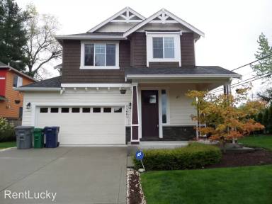 Main picture of 11601 NE 73rd St