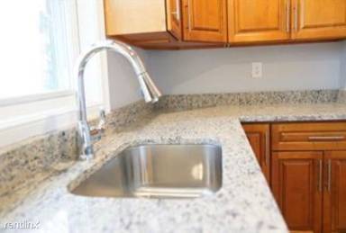 Main picture of 114 Winthrop St